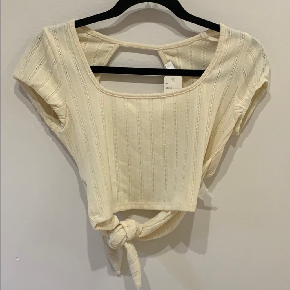 Never Worn Cropped T-Shirt